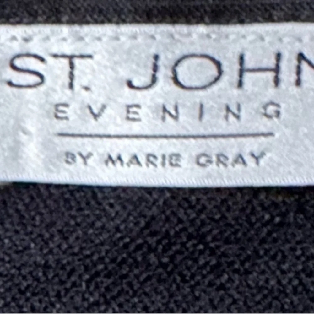 St. John Evening Black Long Sleeve Knit Sweater with Silver Stars Size Small - Picture 6 of 8